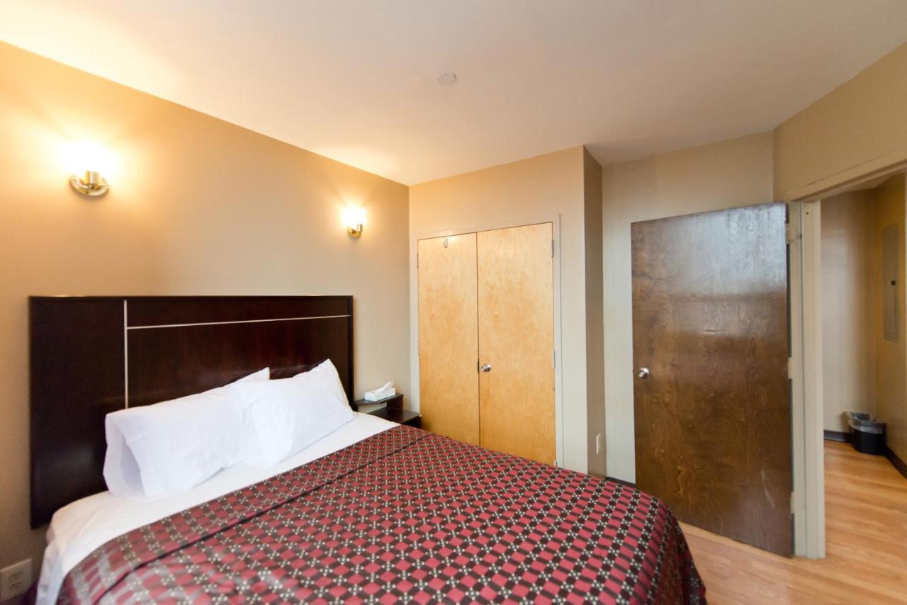 Super Lake Hotel New York Exterior photo